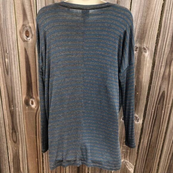 Cabi XS Striped Gray Blue Tee Hybrid Azure Top Long Sleeve V Neck Blouse 3687 - Picture 9 of 10